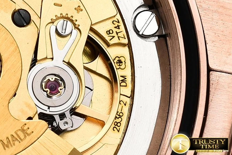 1230 RDD0218A – DayDate 40mm Casual 690